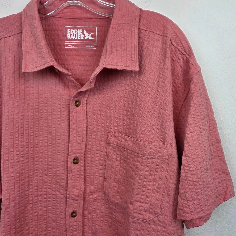 Eddie Bauer Mens Short Sleeve Alderpine Seersucker Shirt XL Dessert Pink - Picture 1 of 10